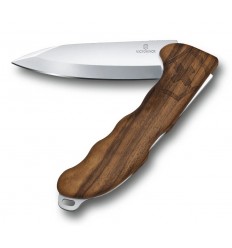 Briceag Victorinox Hunter Pro, maner din lemn de nuc, cu husa