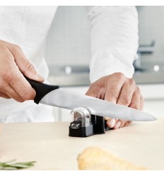 Cutit pentru bucatarie Fiskars Essential, 21 cm, otel inoxidabil