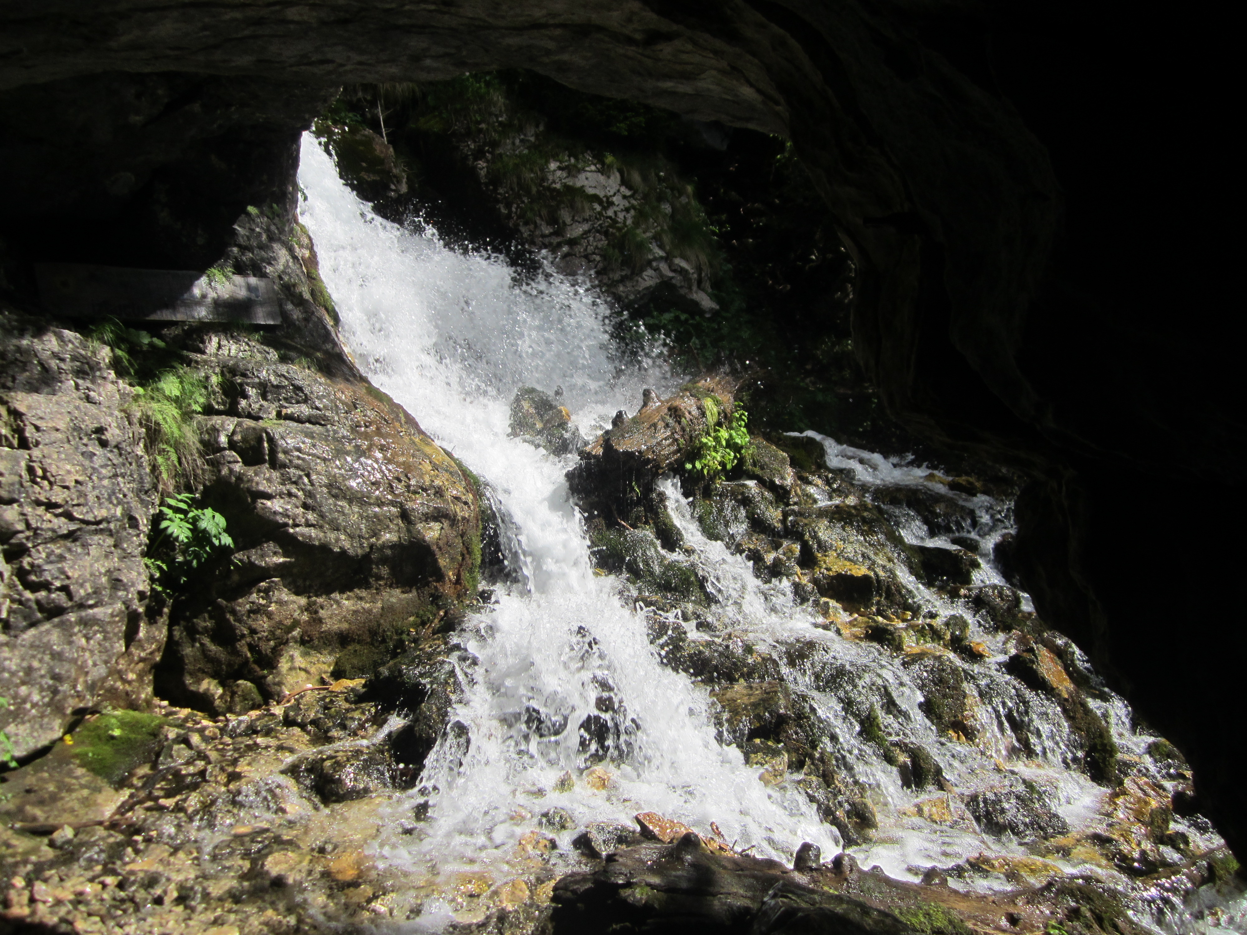 izbucul Horoabelor - muntii Bucegi